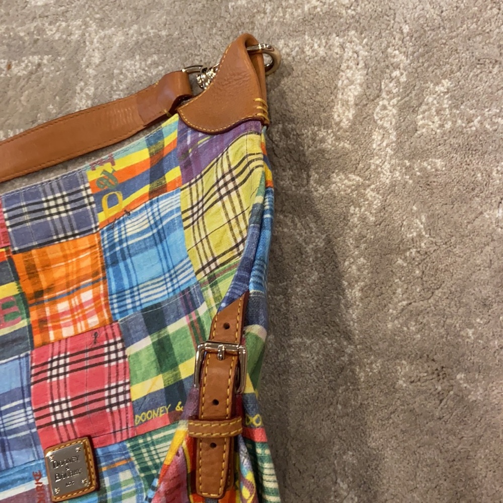 Dooney & Bourke shoulder bag - Picture 2 of 3